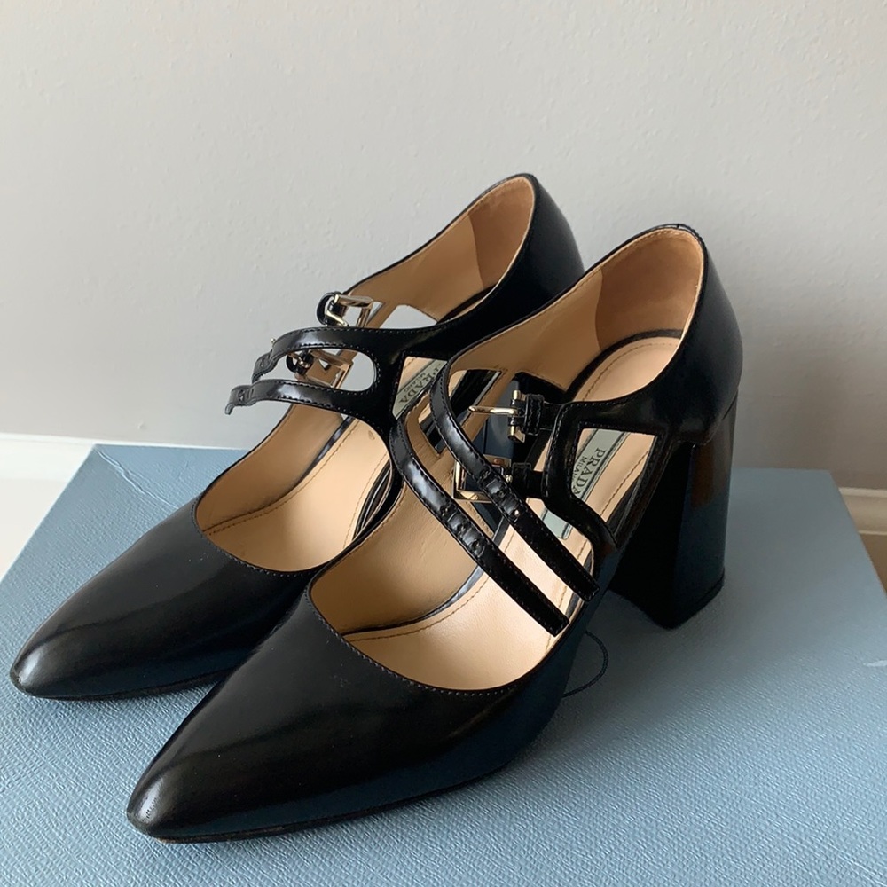 Prada Block Heel Sandal. Sz 36.